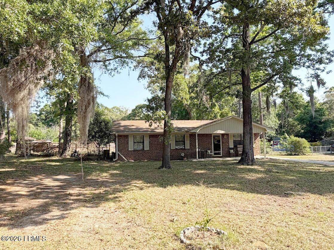https://bt-photos.global.ssl.fastly.net/beaufortsc/orig_boomver_1_195934-2.jpg