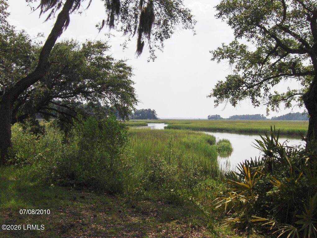 https://bt-photos.global.ssl.fastly.net/beaufortsc/orig_boomver_1_196211-2.jpg