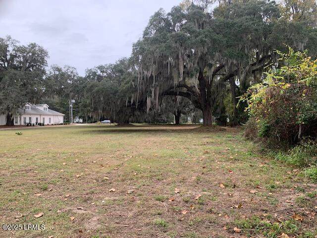 https://bt-photos.global.ssl.fastly.net/beaufortsc/orig_boomver_1_196635-2.jpg