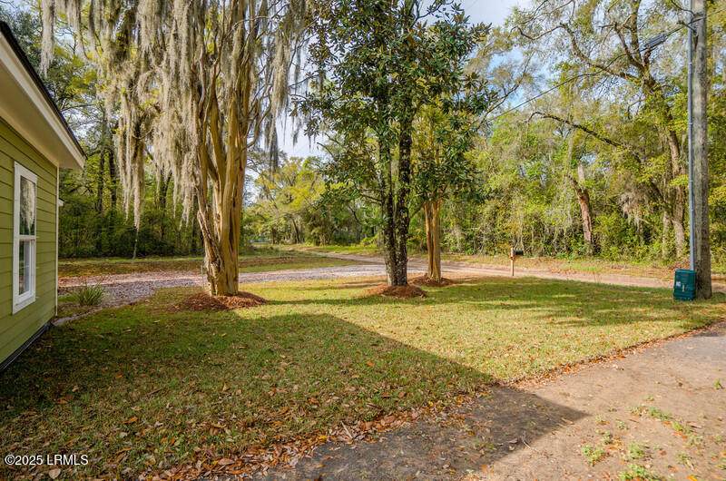 https://bt-photos.global.ssl.fastly.net/beaufortsc/orig_boomver_2_188996-2.jpg