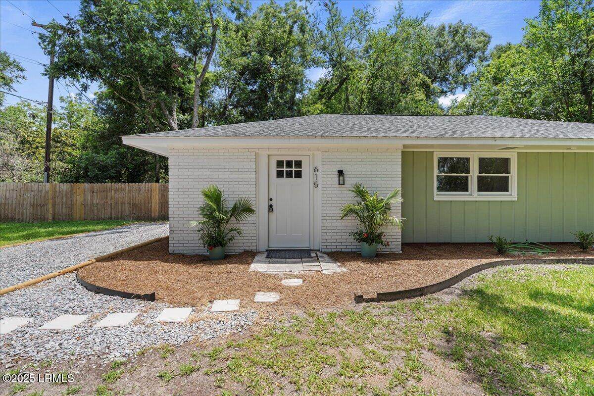 615 Linton Lane - Photo 1