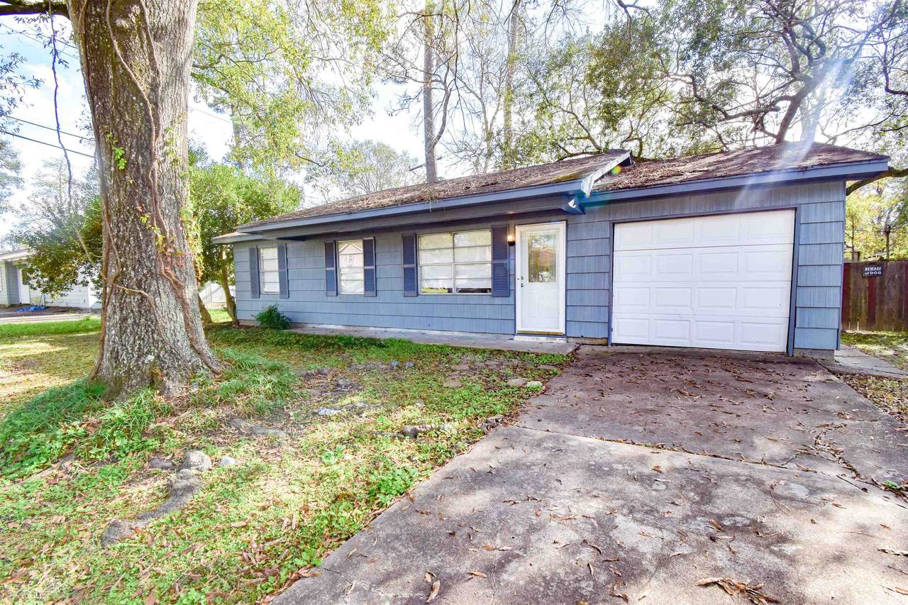 5755 Stanford Dr - Photo 1