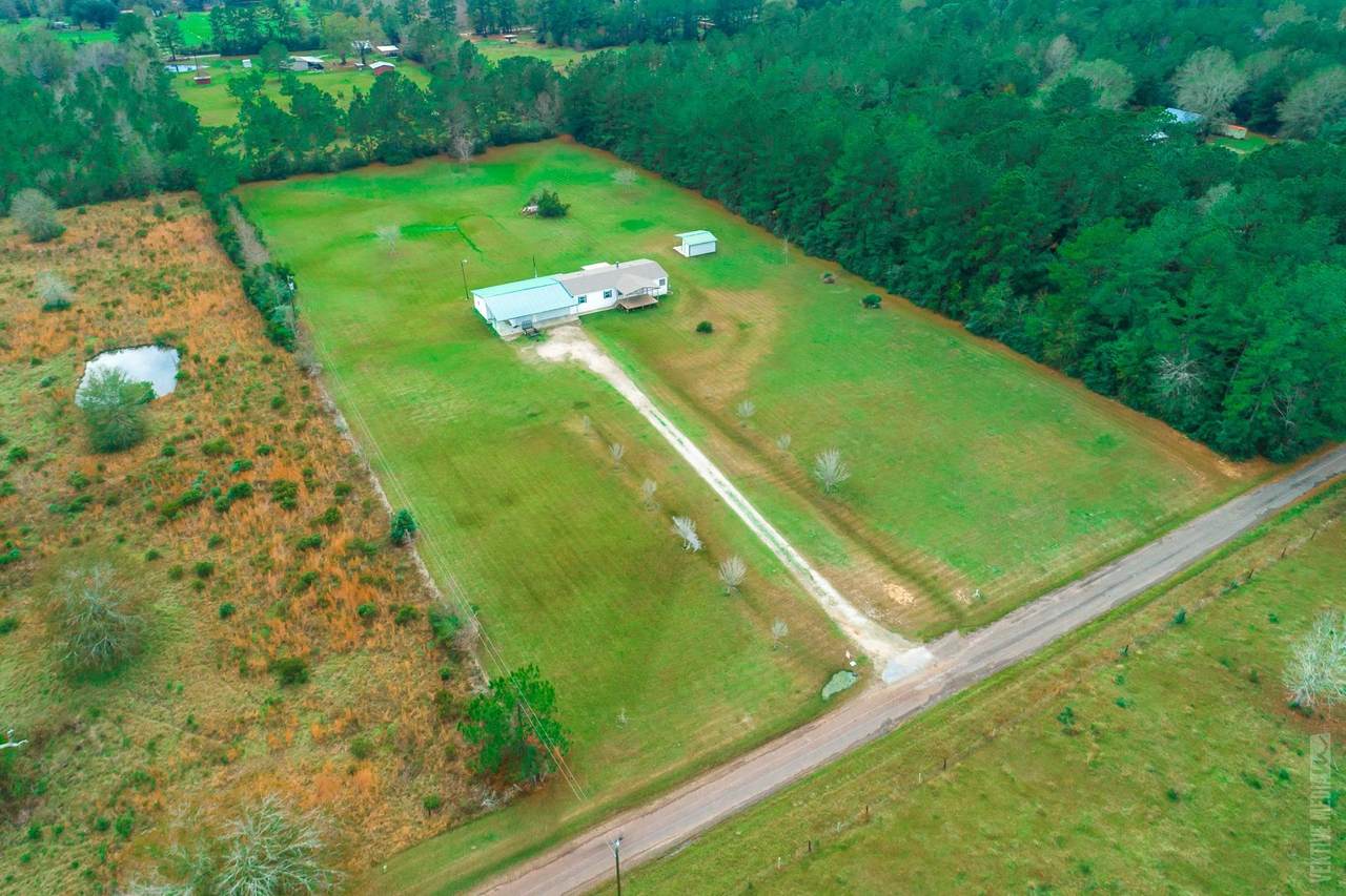 612 Tomlin Road - Photo 1