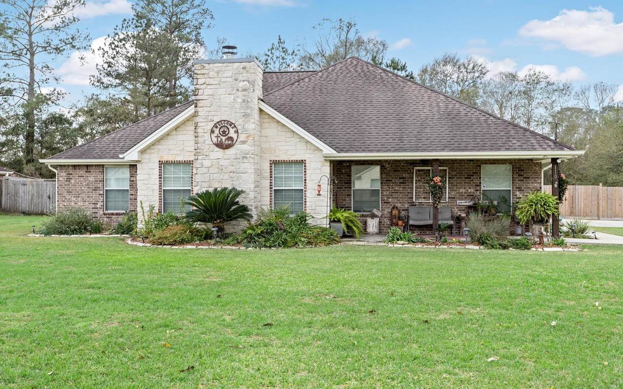 110 Private Road 8171 - Photo 1