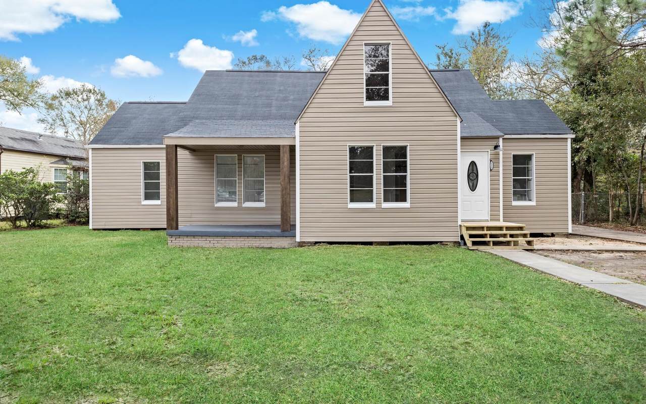 3111 Woodrow Drive - Photo 1
