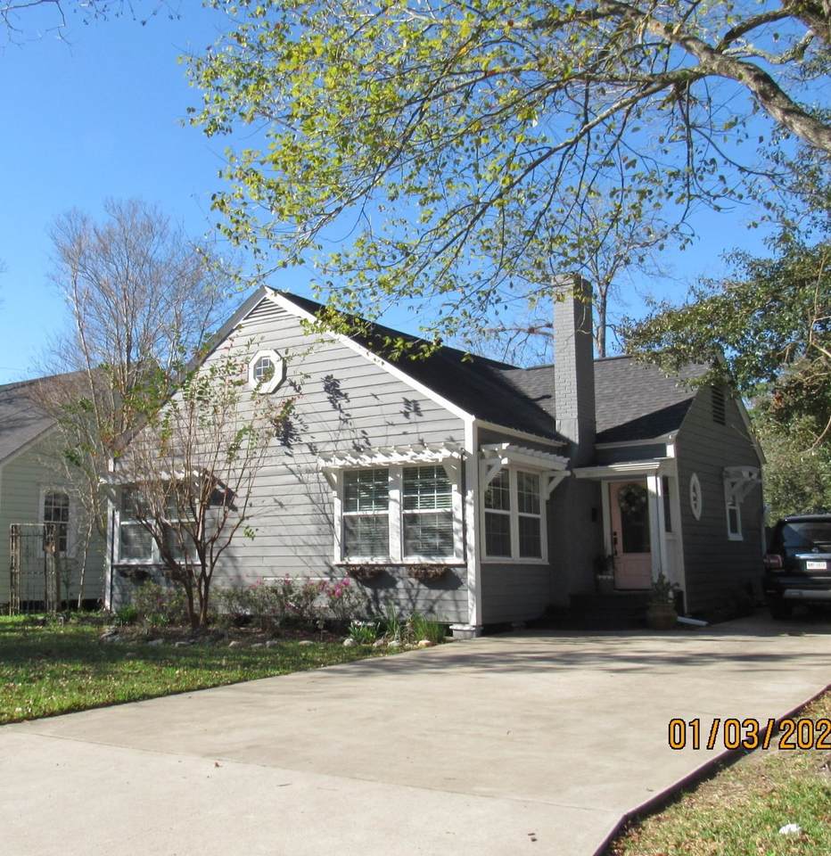 515 23rd St - Photo 1