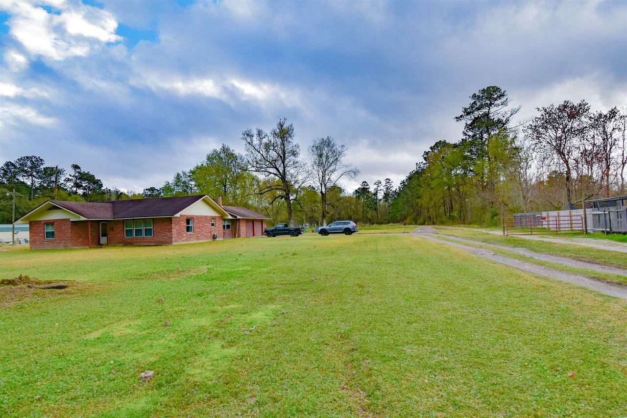 352 Cobb Ln - Photo 1