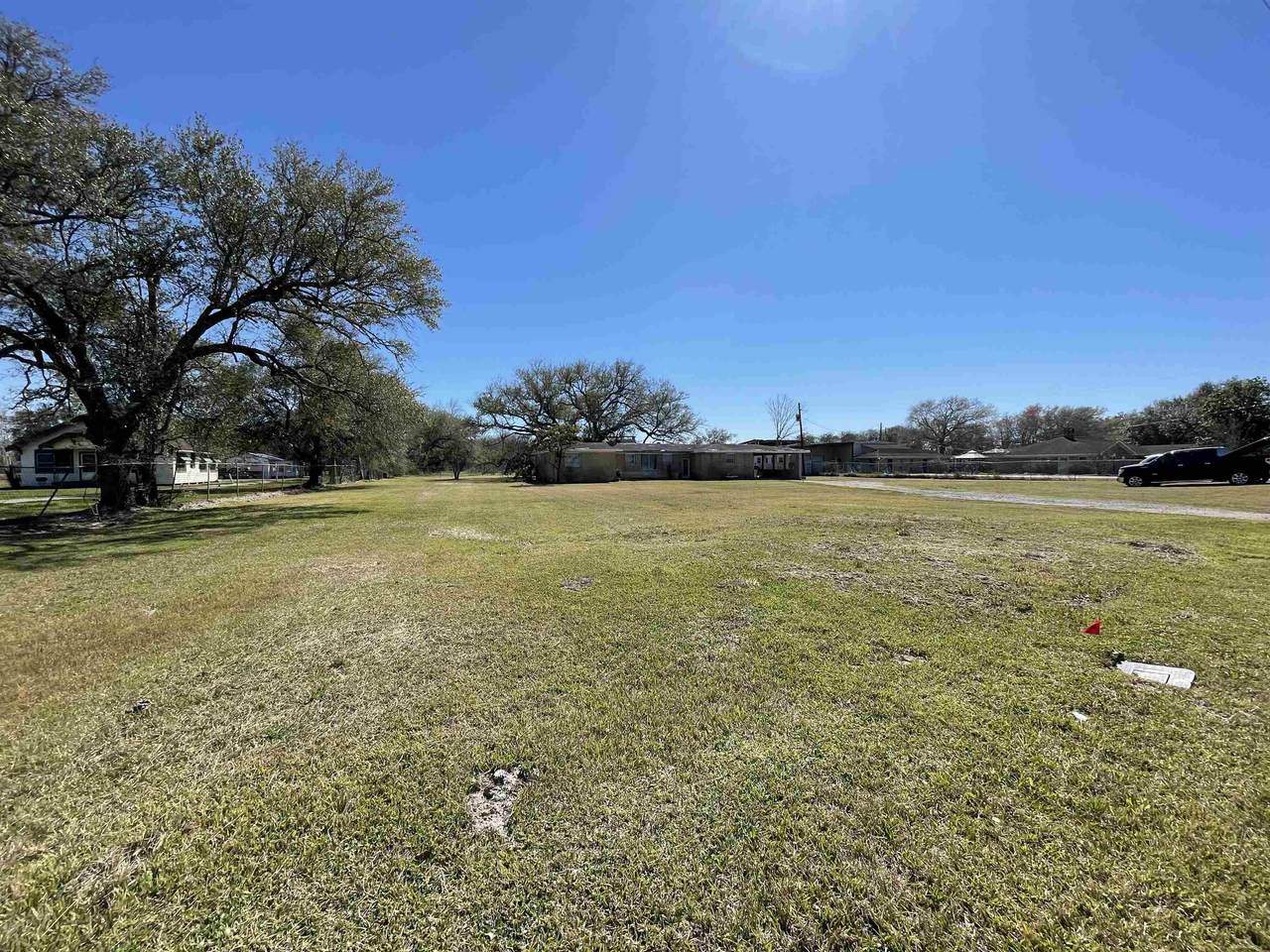 9867 Highway 90 W - Photo 1