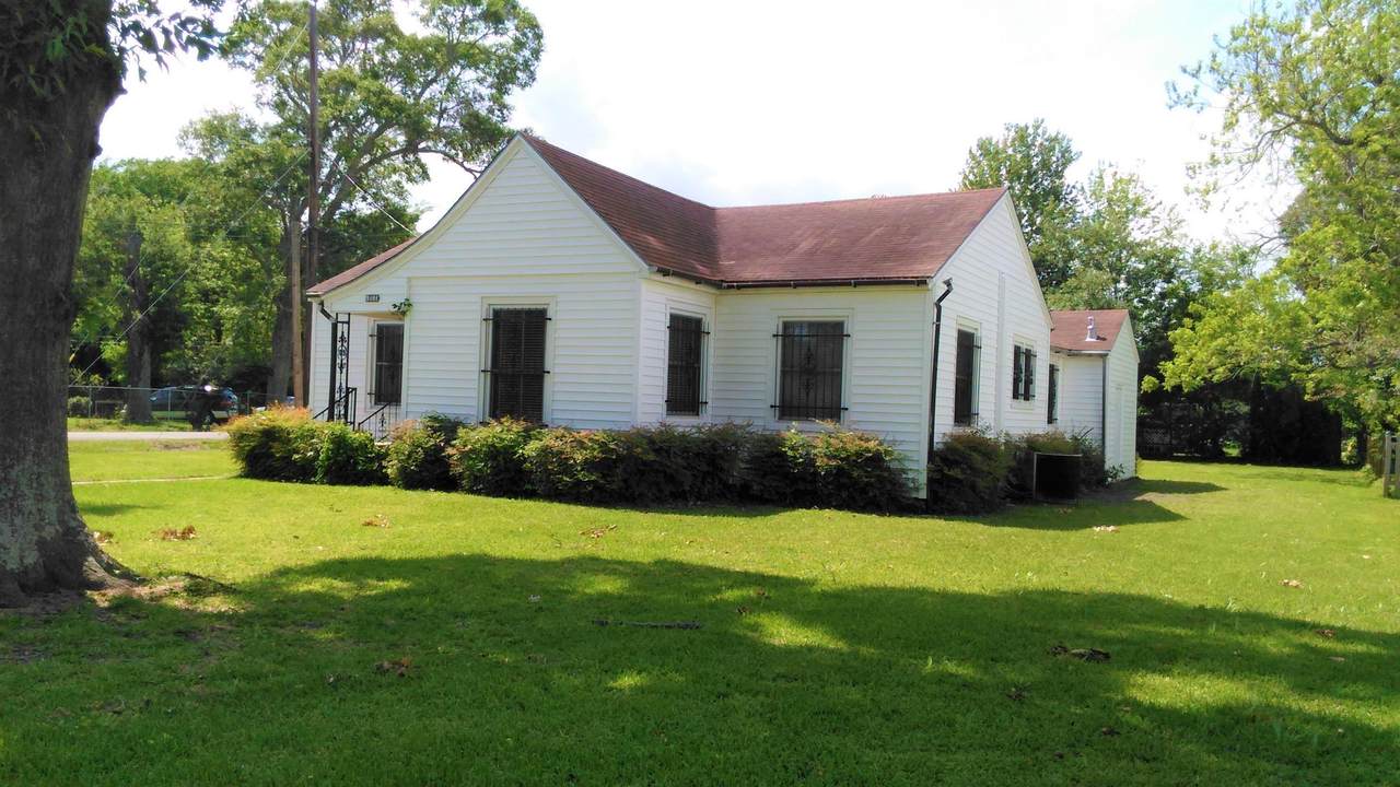 5101 32nd - Photo 1