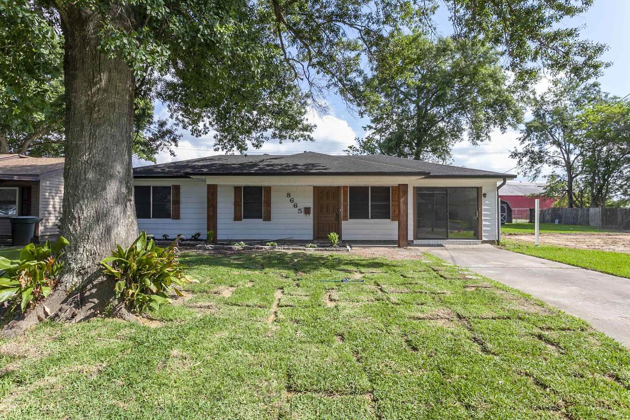 8665 Kimberly Dr - Photo 1