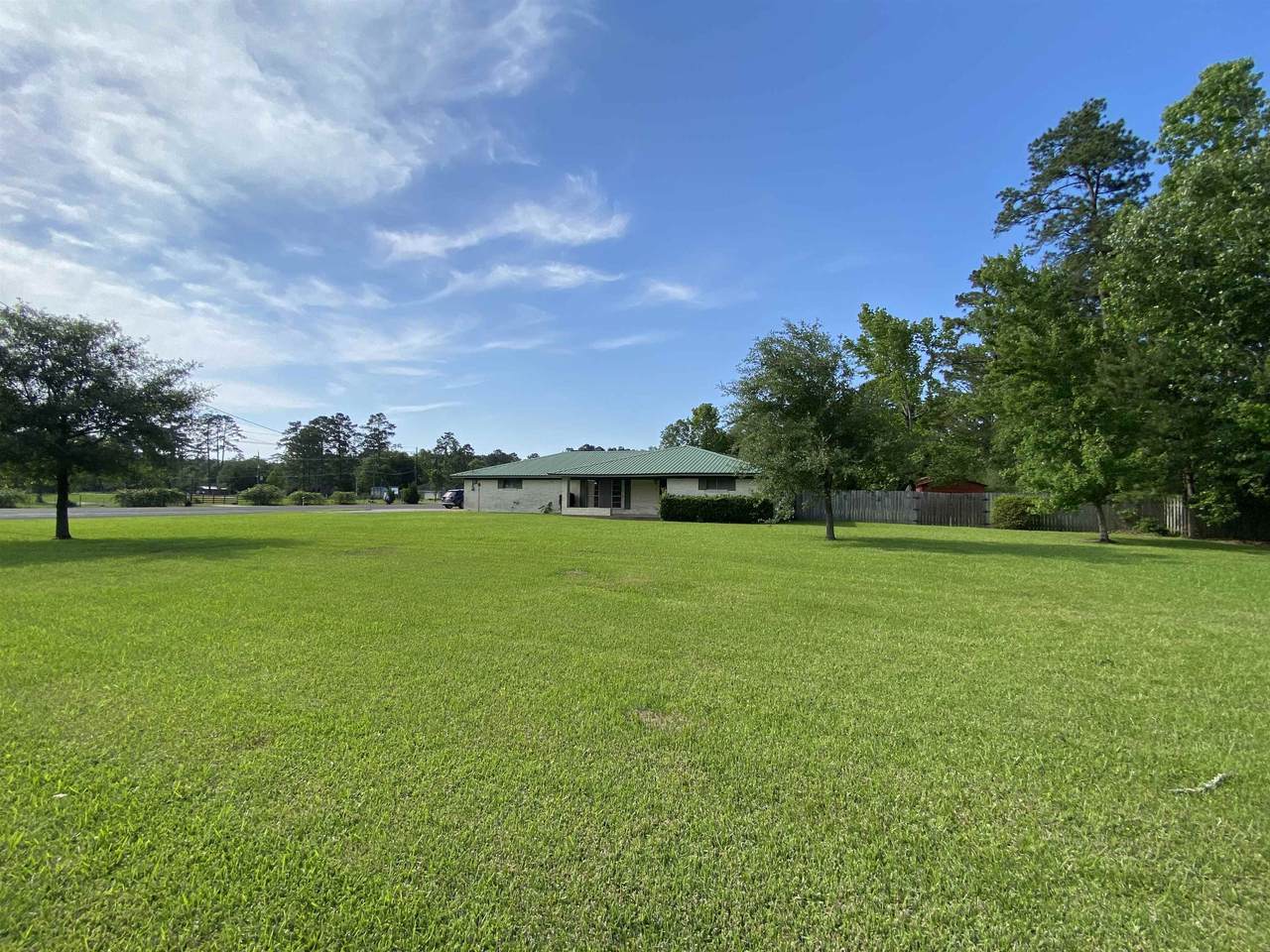 5490 Main St - Photo 1