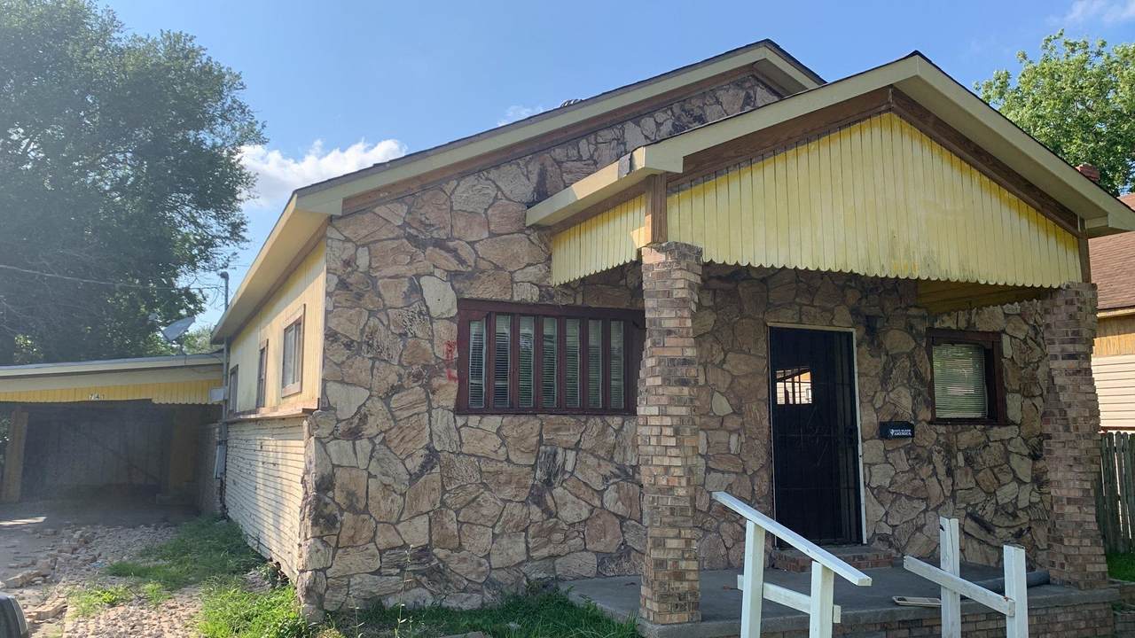 741 10th Street - Photo 1