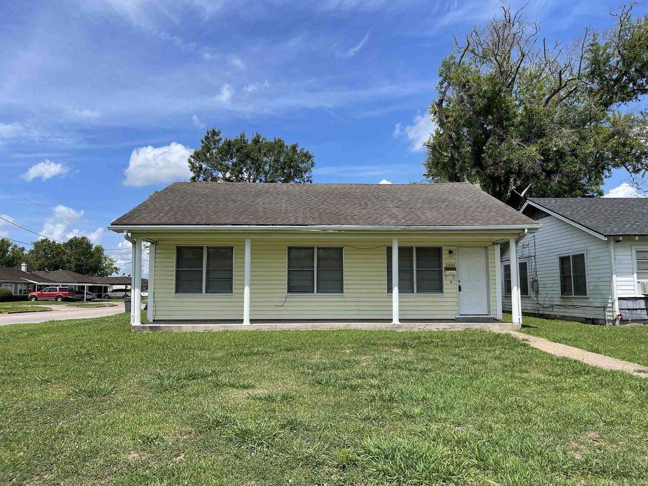2480 9th - Photo 1