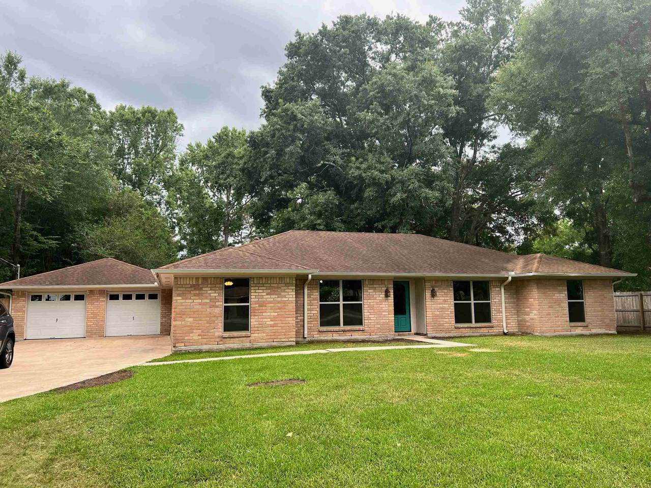 8295 Collier Rd - Photo 1