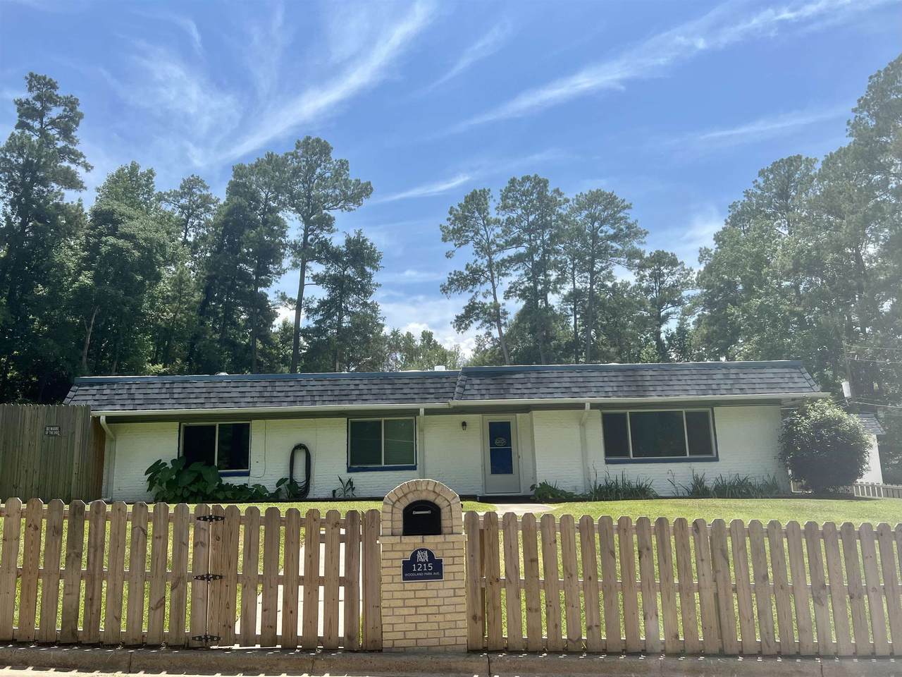 1215 Woodland Park Ave - Photo 1