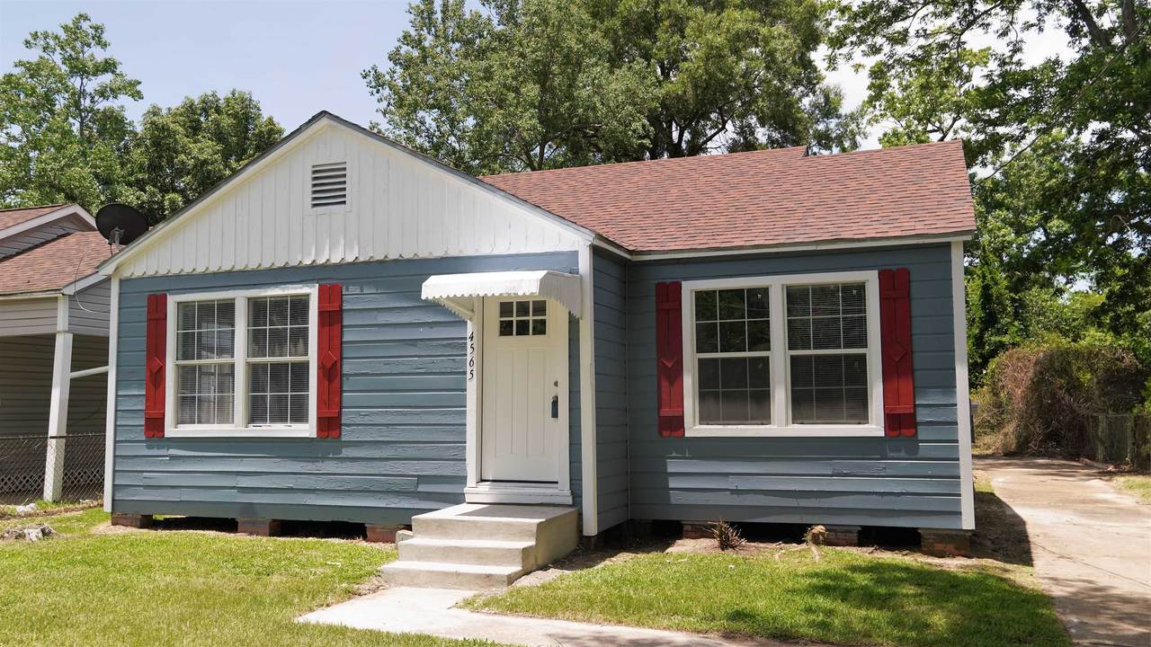 4565 Detroit - Photo 1