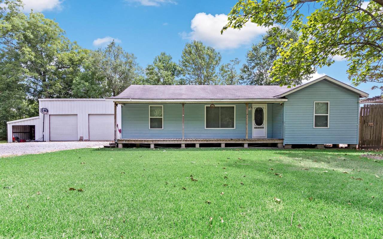1045 Mitchell - Photo 1
