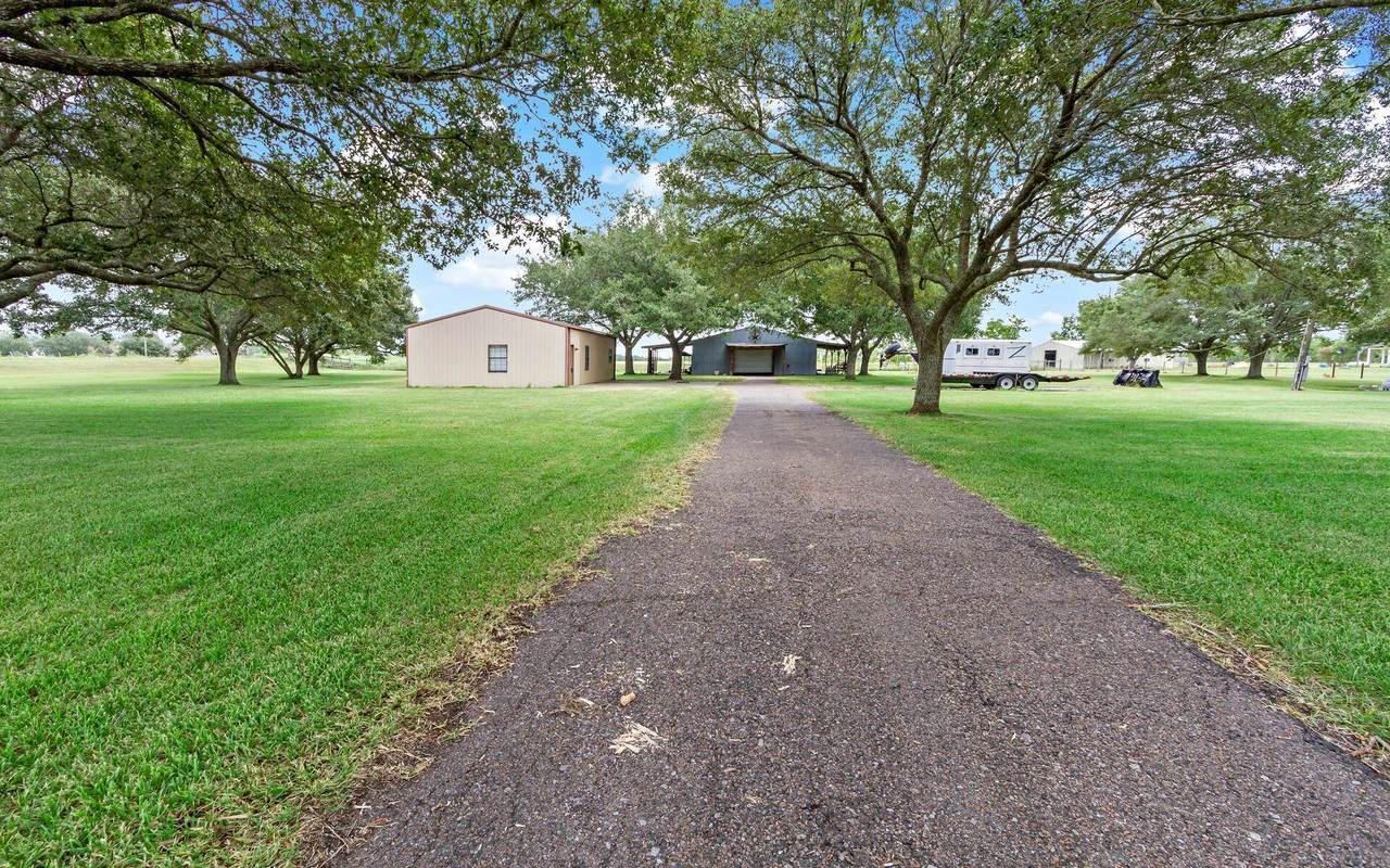 569 Turner Rd - Photo 1