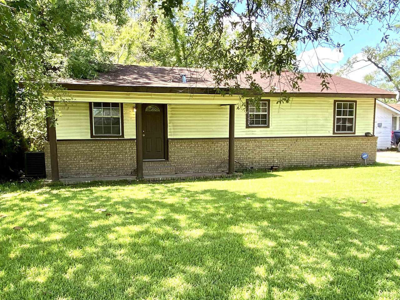 1645 Harriot - Photo 1