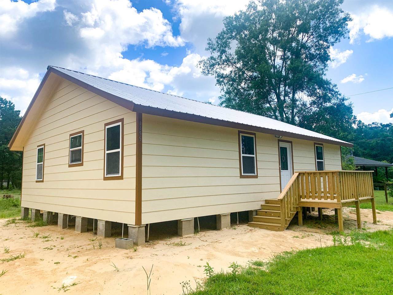 1455 Timberlane - Photo 1