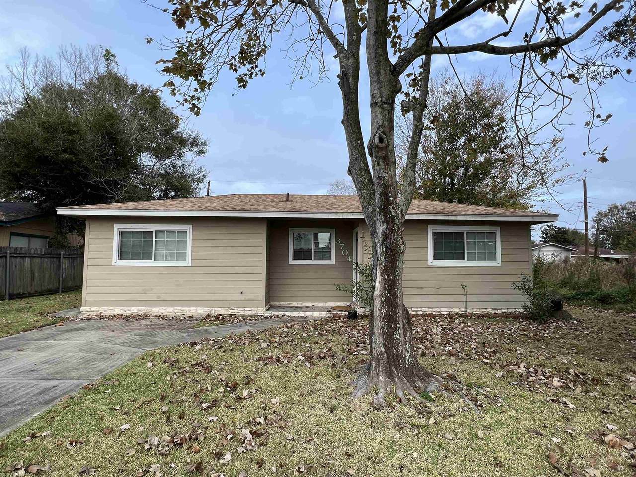 3704 Bowling Ln - Photo 1