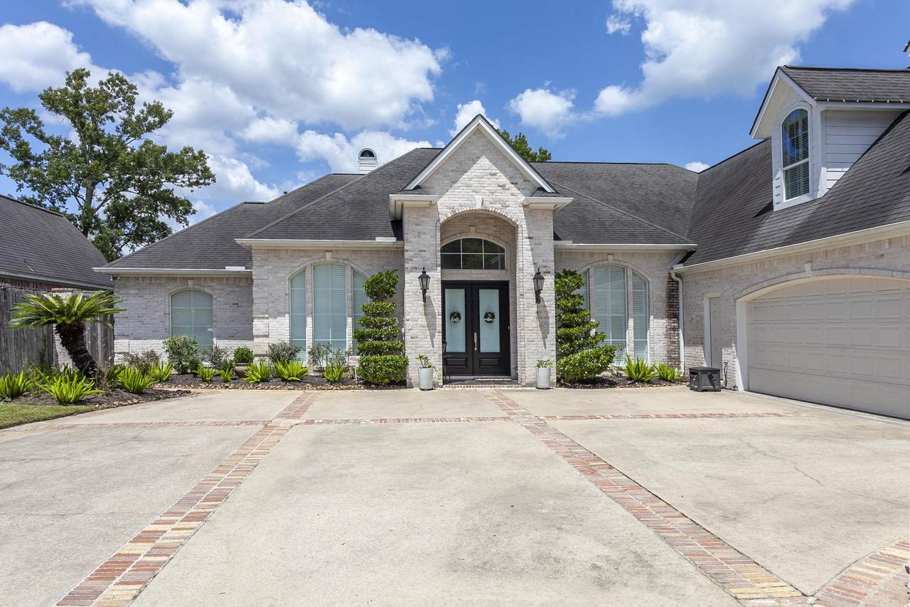 4210 Brownstone - Photo 1