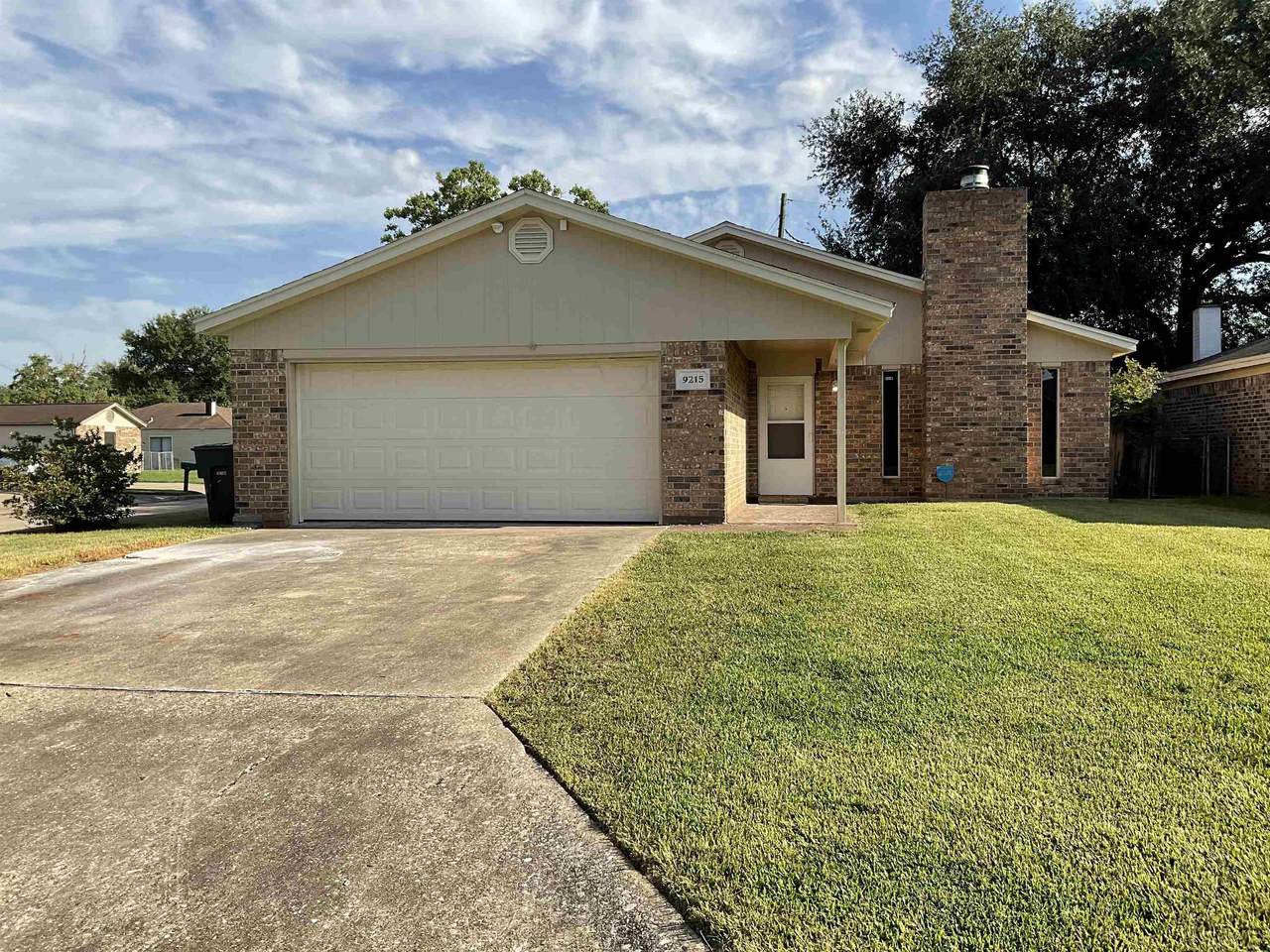9215 Lombard - Photo 1