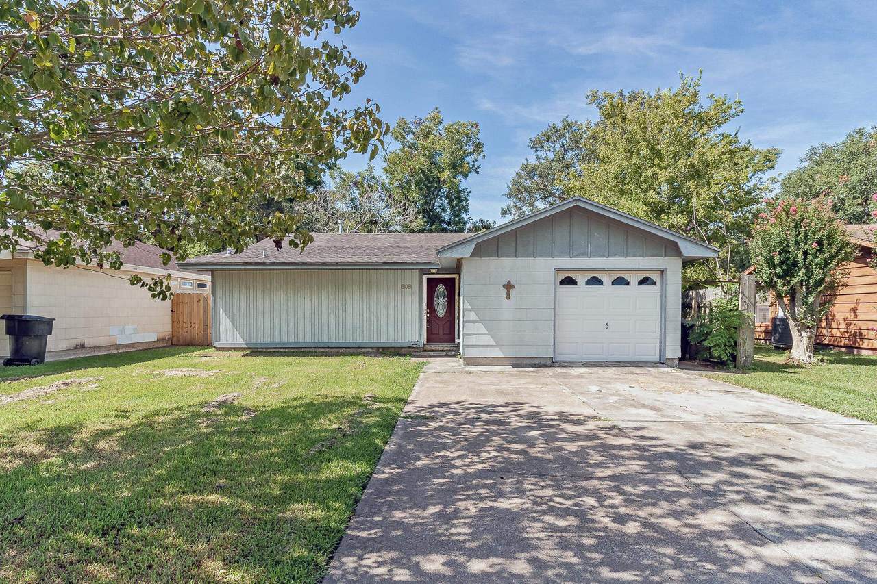 808 10th - Photo 1