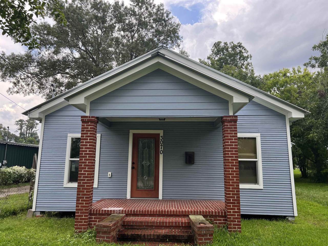3070 Concord - Photo 1