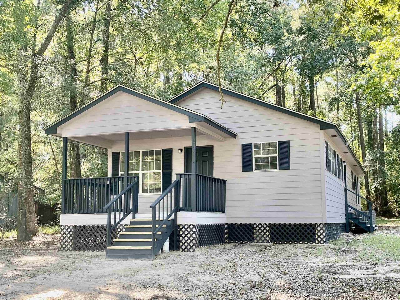 705 Meadowlark - Photo 1