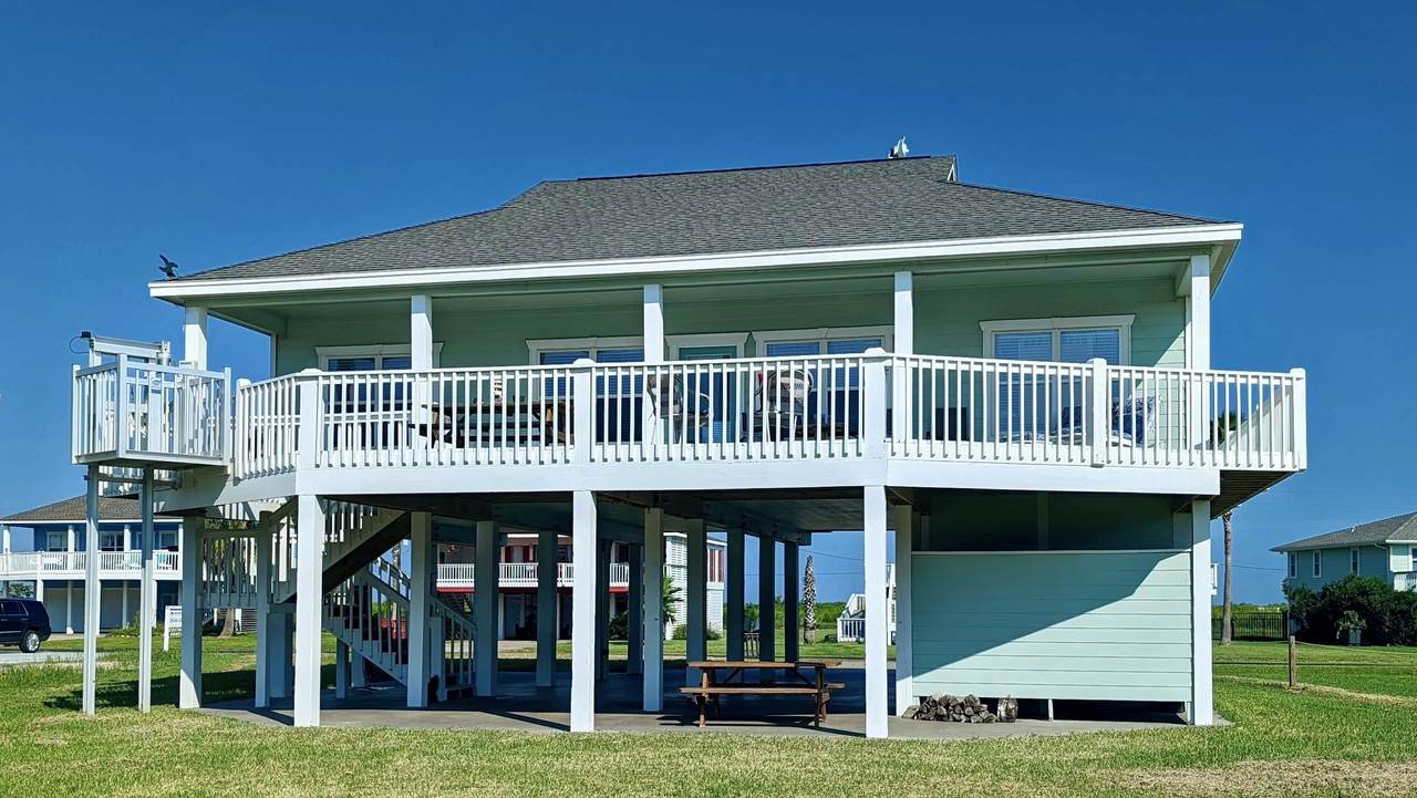 3190 Castle - Photo 1