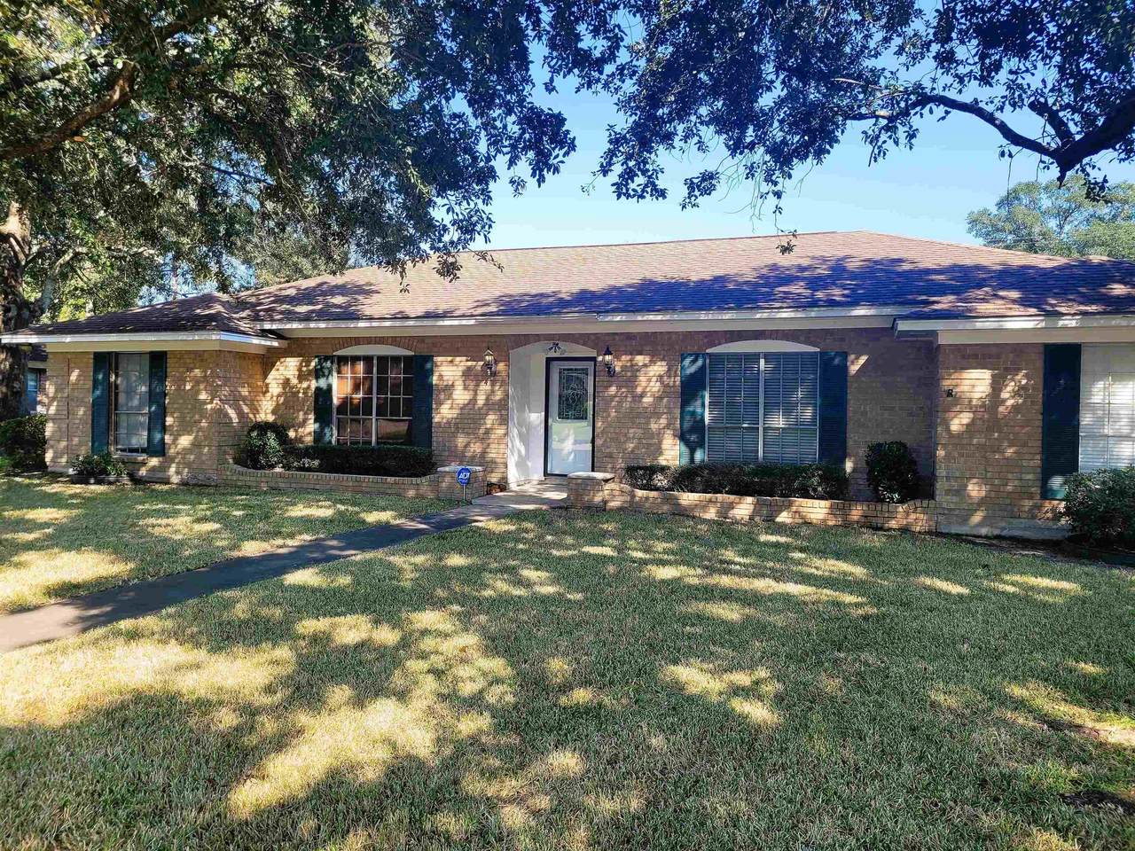 2600 Fairway Drive - Photo 1