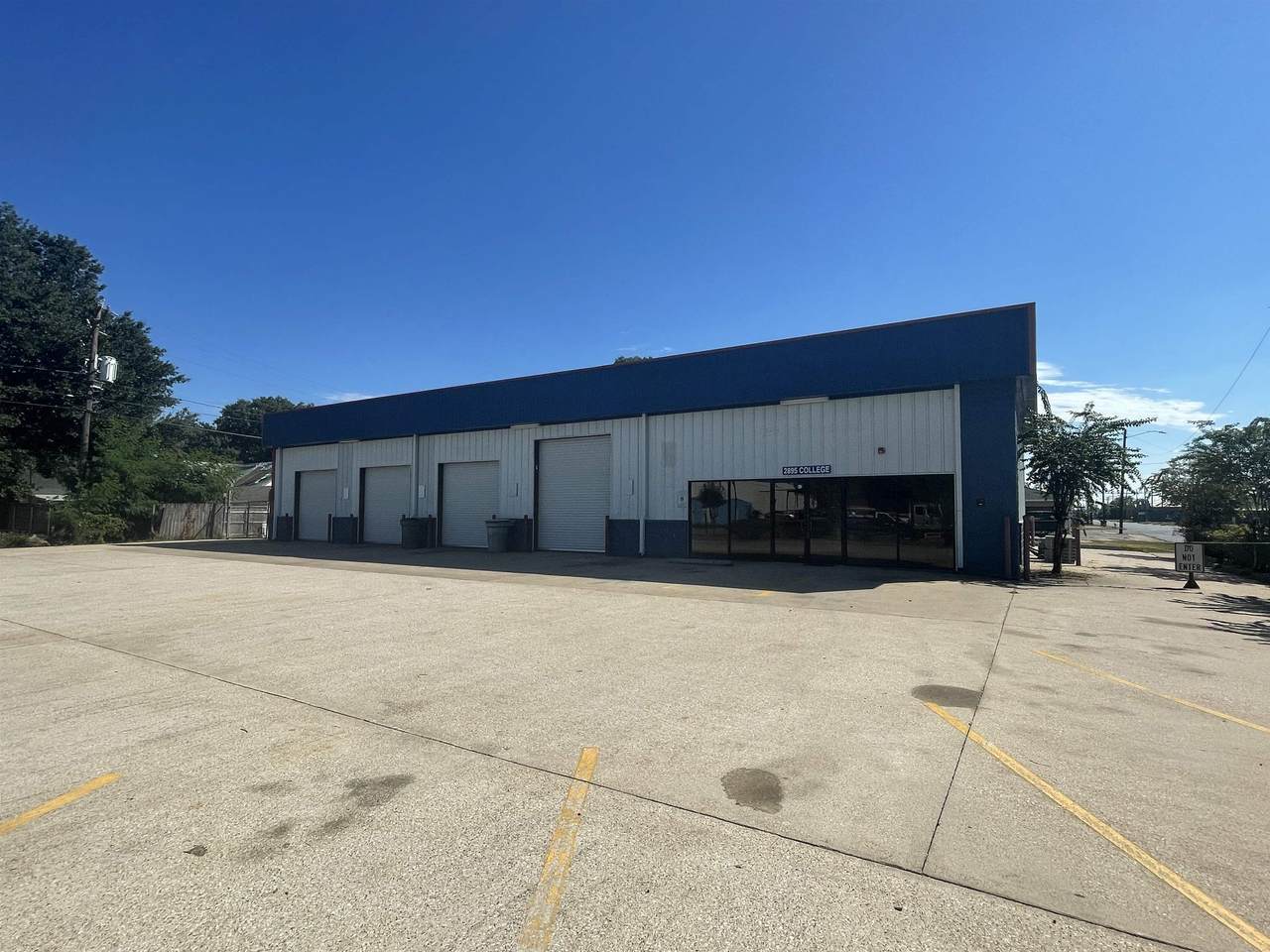 2895 College St. - Photo 1