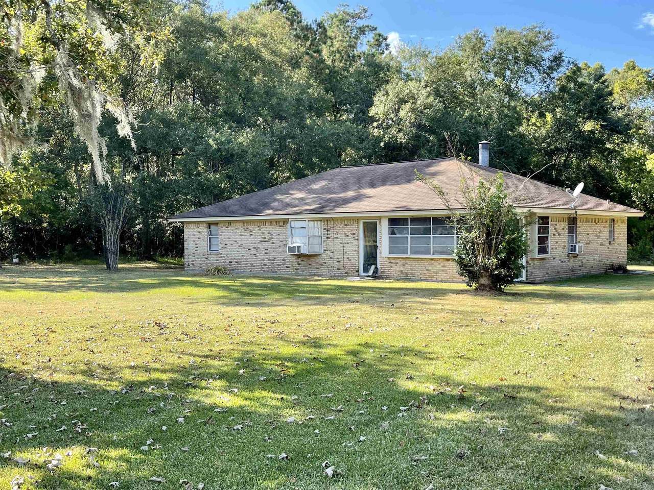 2549 Claire Dr. - Photo 1