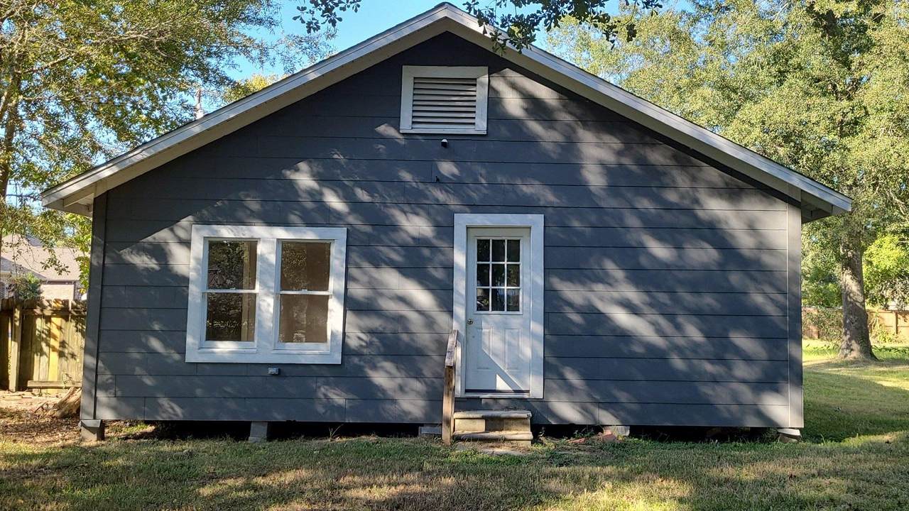 1010 Hickory St - Photo 1