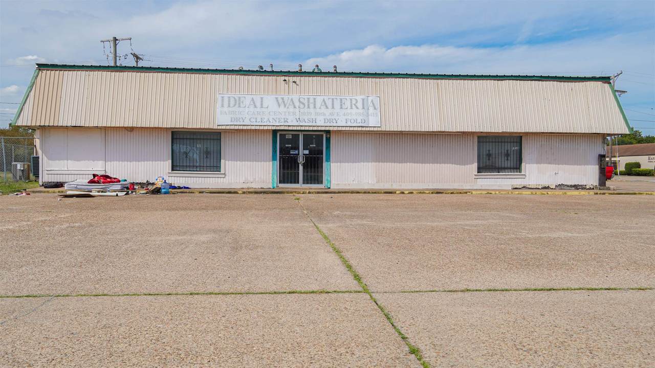 1039 10th Avenue - Photo 1