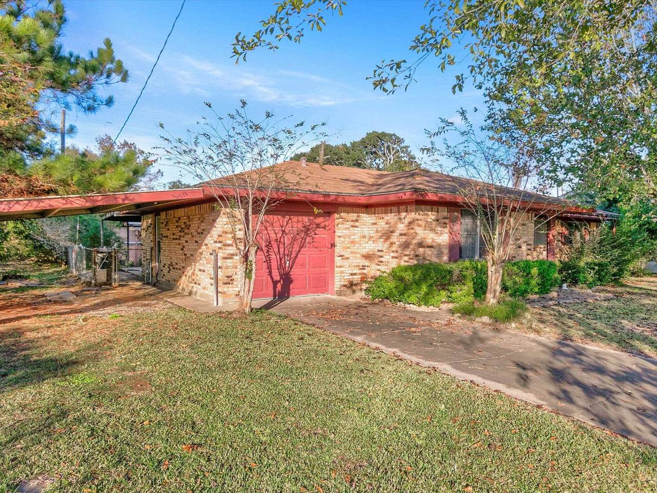 1190 Bernice Lane - Photo 1