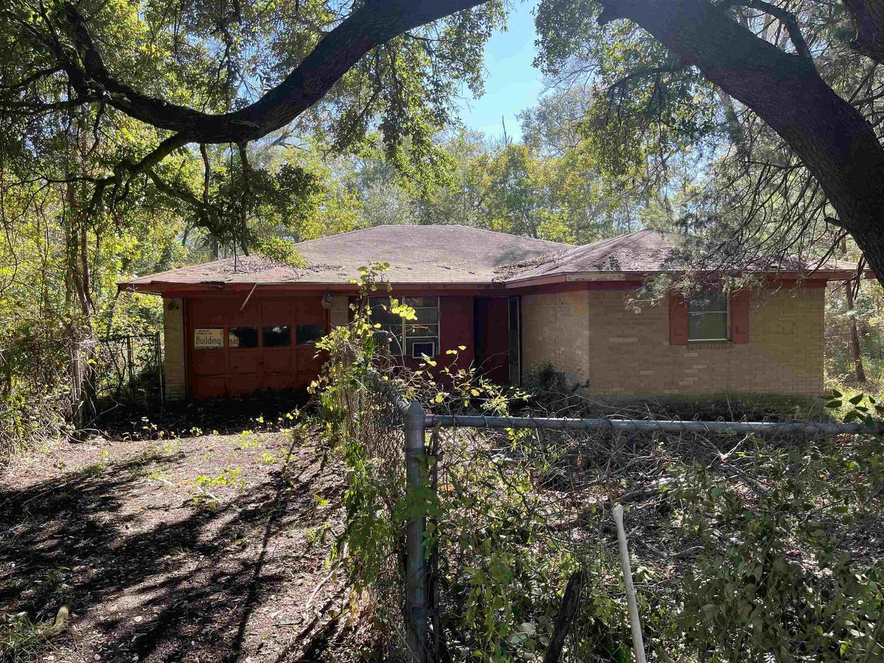 219 County Road 3128 - Photo 1