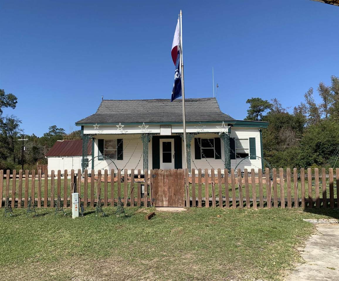 10999 Us Hwy 190 - Photo 1