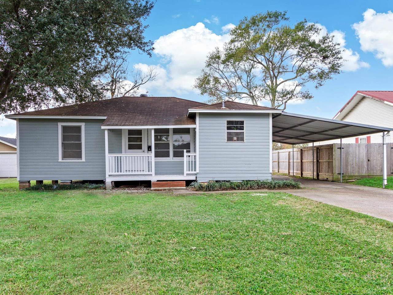 3833 Hays - Photo 1
