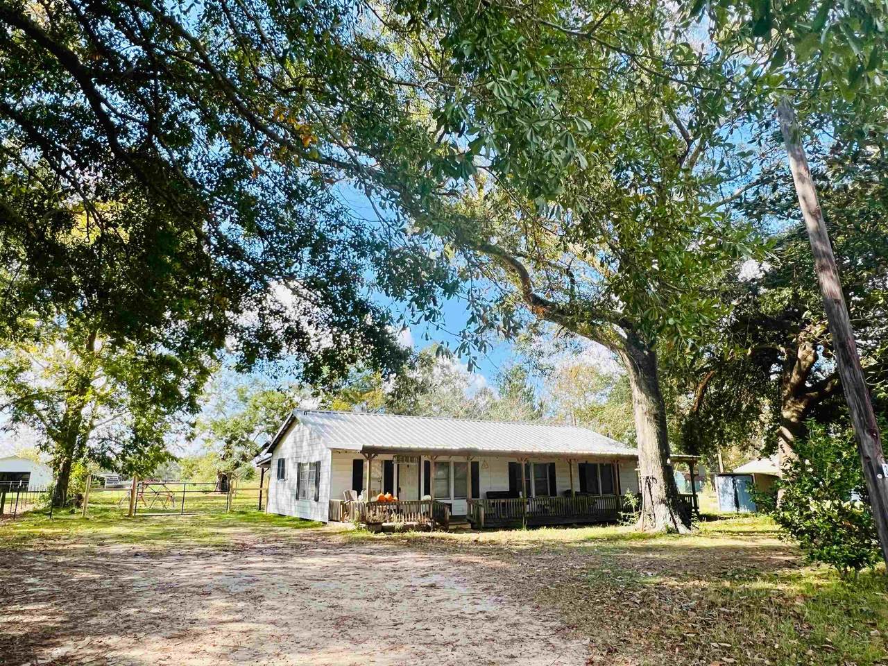 383 County Road 640 - Photo 1