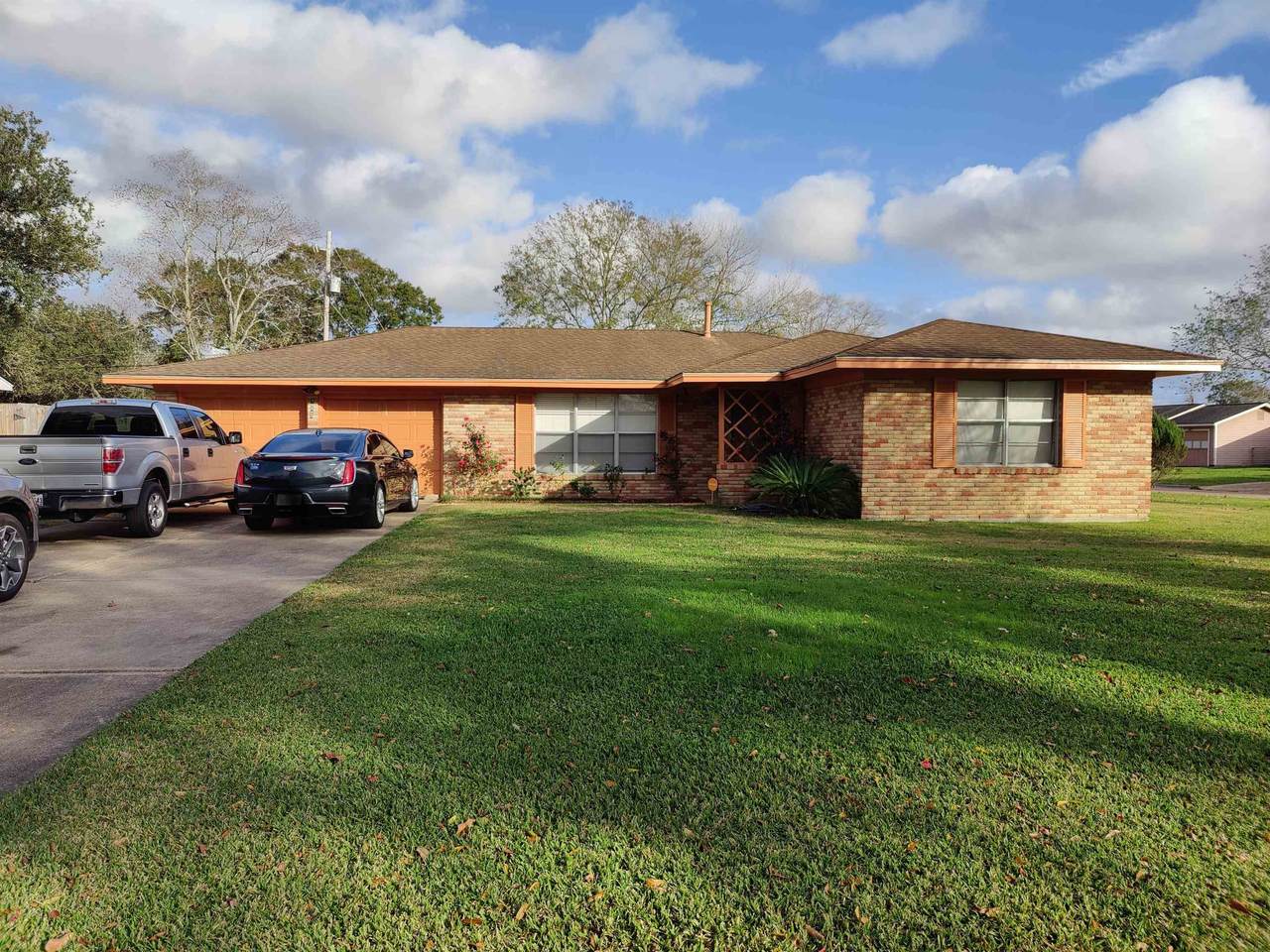 785 Enfield Lane - Photo 1