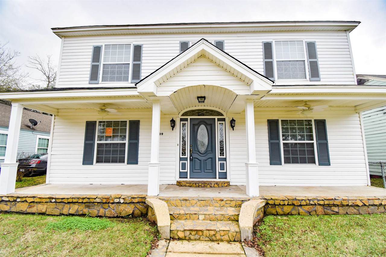 1308 Cherry Avenue - Photo 1