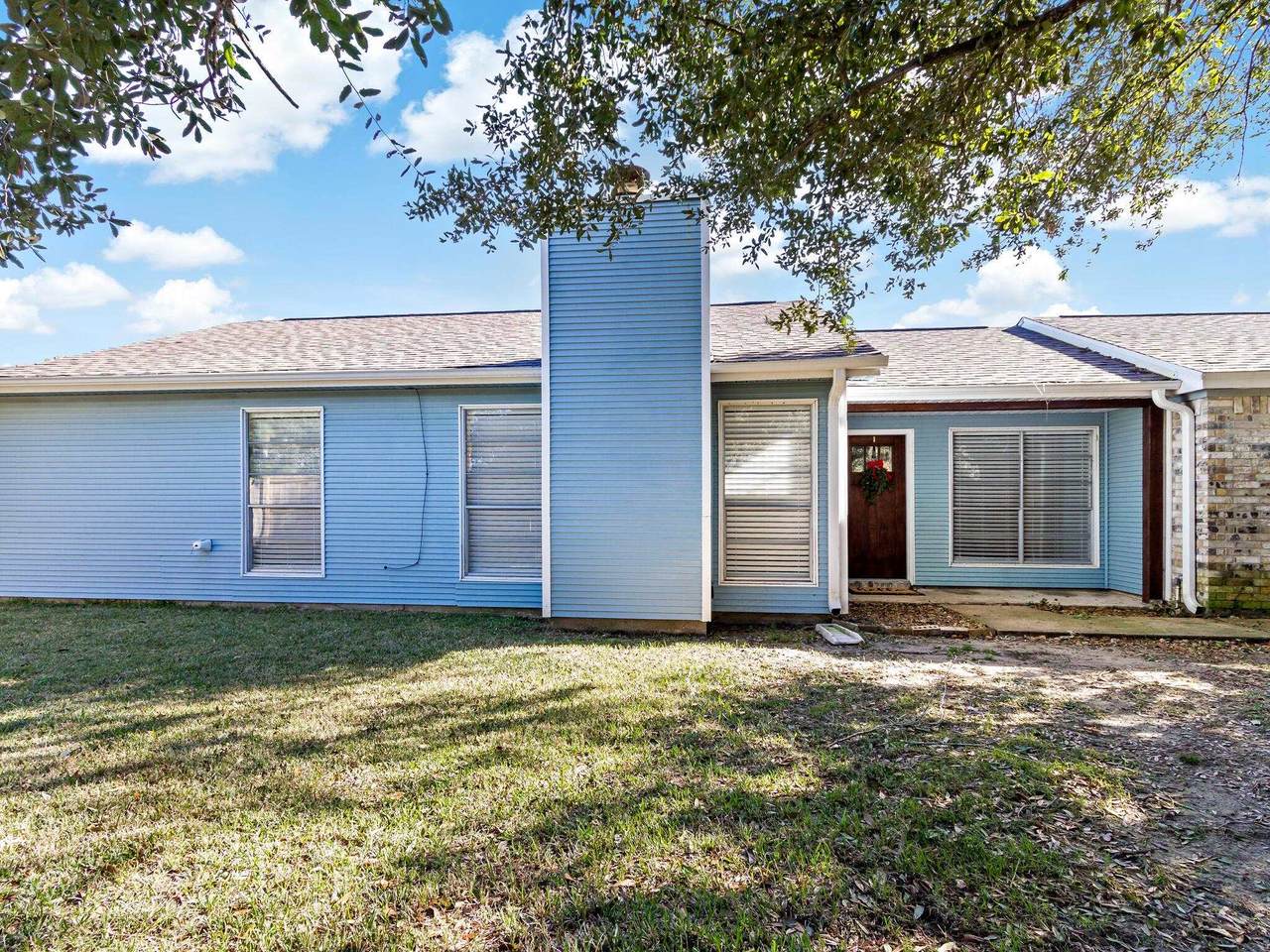 423 Lansing - Photo 1