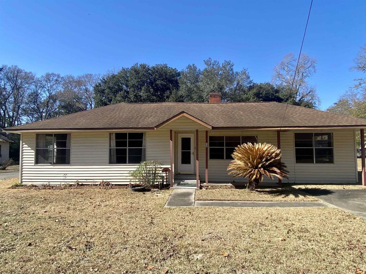 108 Pecan St - Photo 1