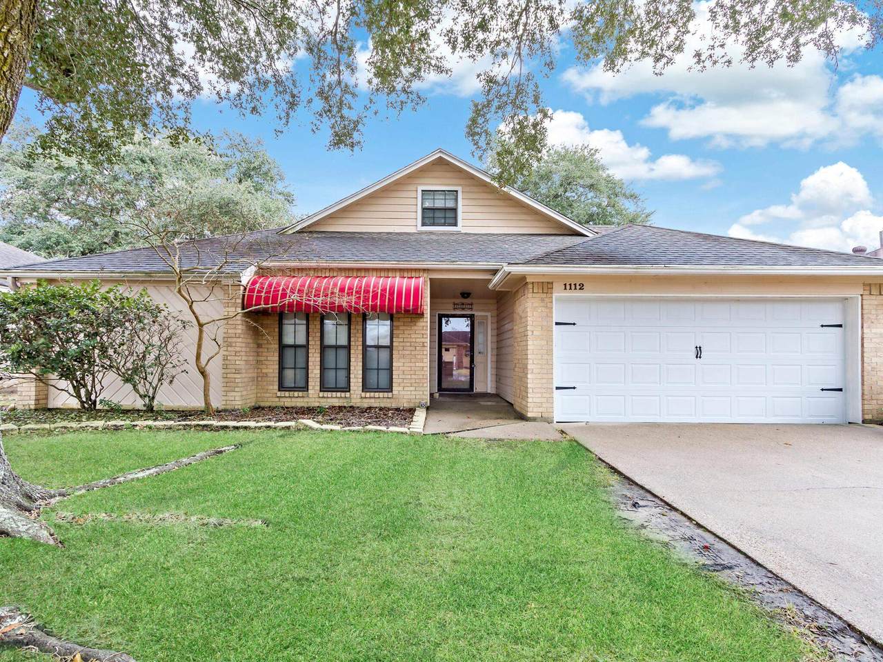 1112 Westmeadow Dr - Photo 1