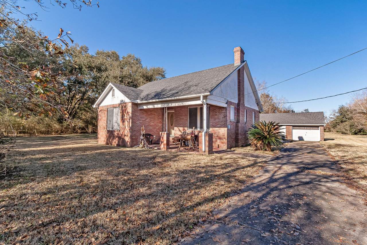 8010 Green Avenue - Photo 1