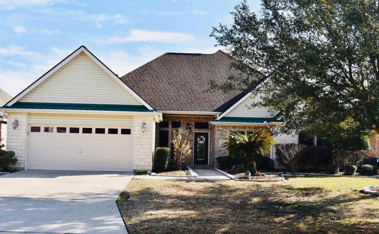 2470 Amberwood Dr - Photo 1