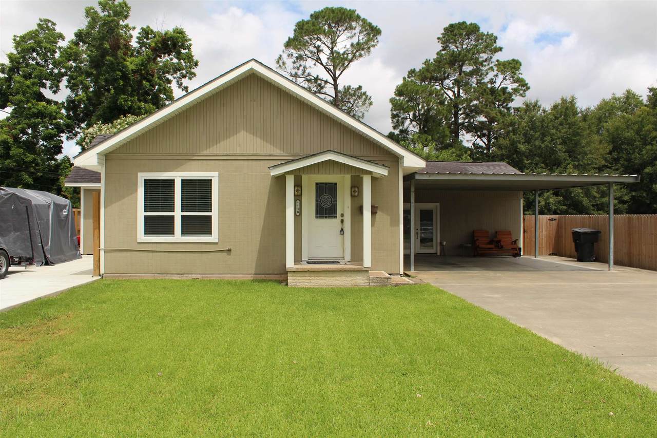 1130 Franklin Ave - Photo 1