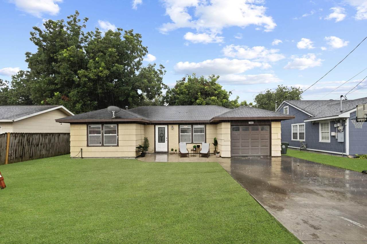 3449 Charles - Photo 1